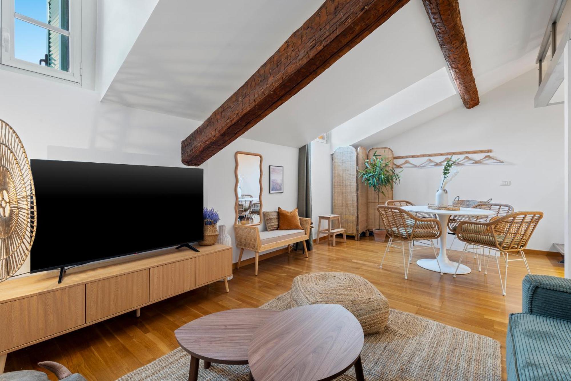 Apartment Renting - 3 Massena - Chic Escape Luxury Duplex Place Massena Nice