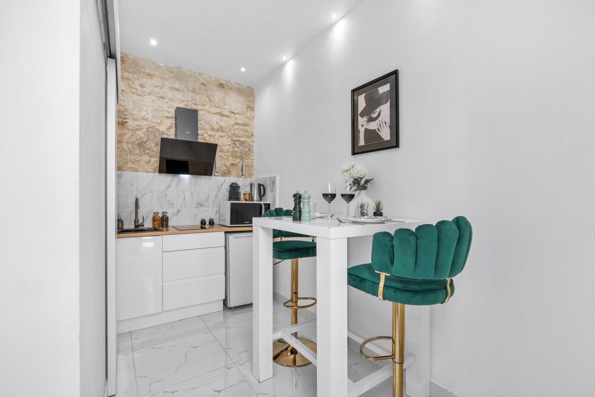 2 - Hyper Centre - Air-conditioned - Terrace - Quiet - Tramway - Equipped Kitchen - Wifi Appartement Nice