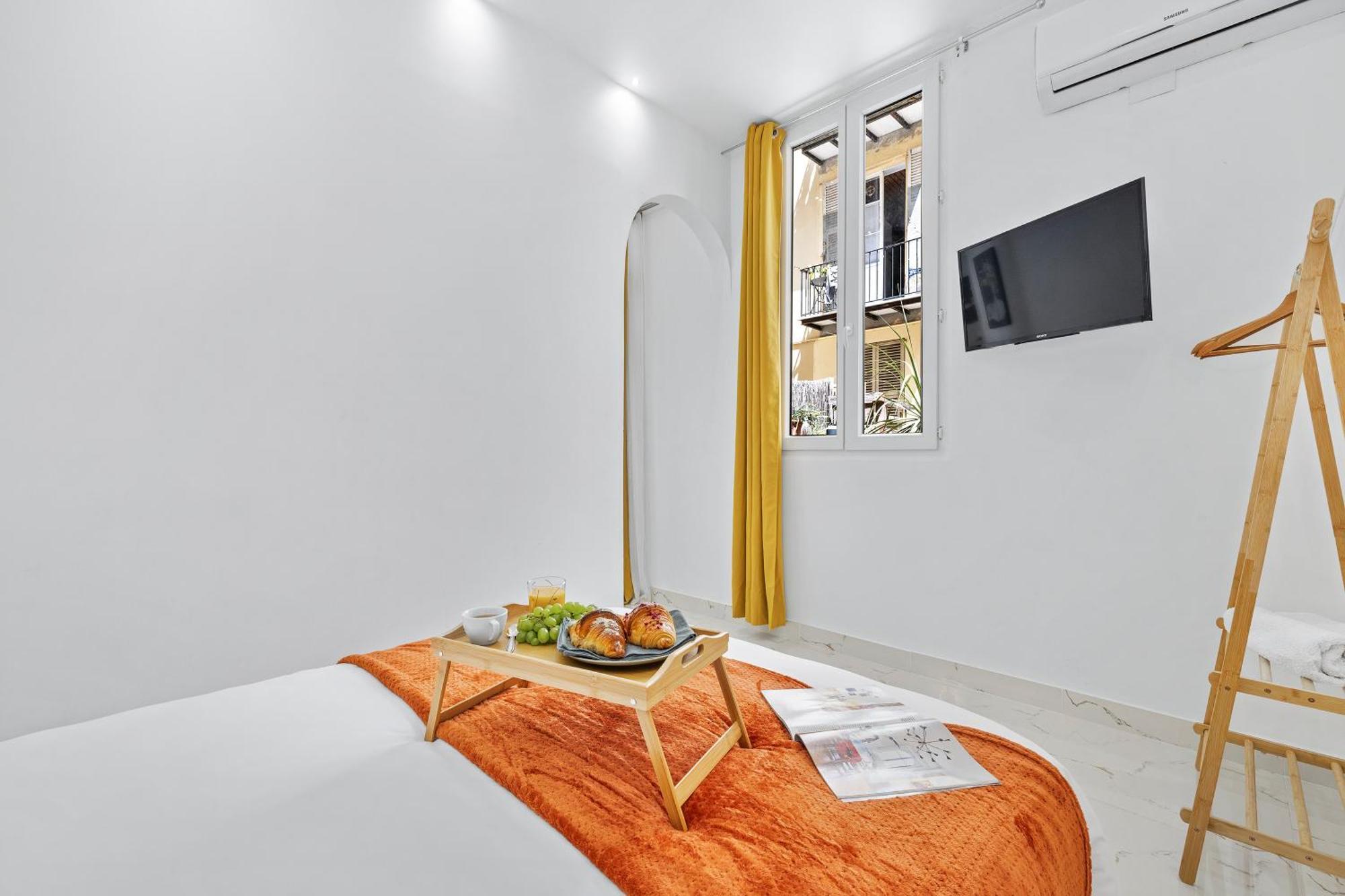 2 - Hyper Centre - Air-conditioned - Terrace - Quiet - Tramway - Equipped Kitchen - Wifi Nice
