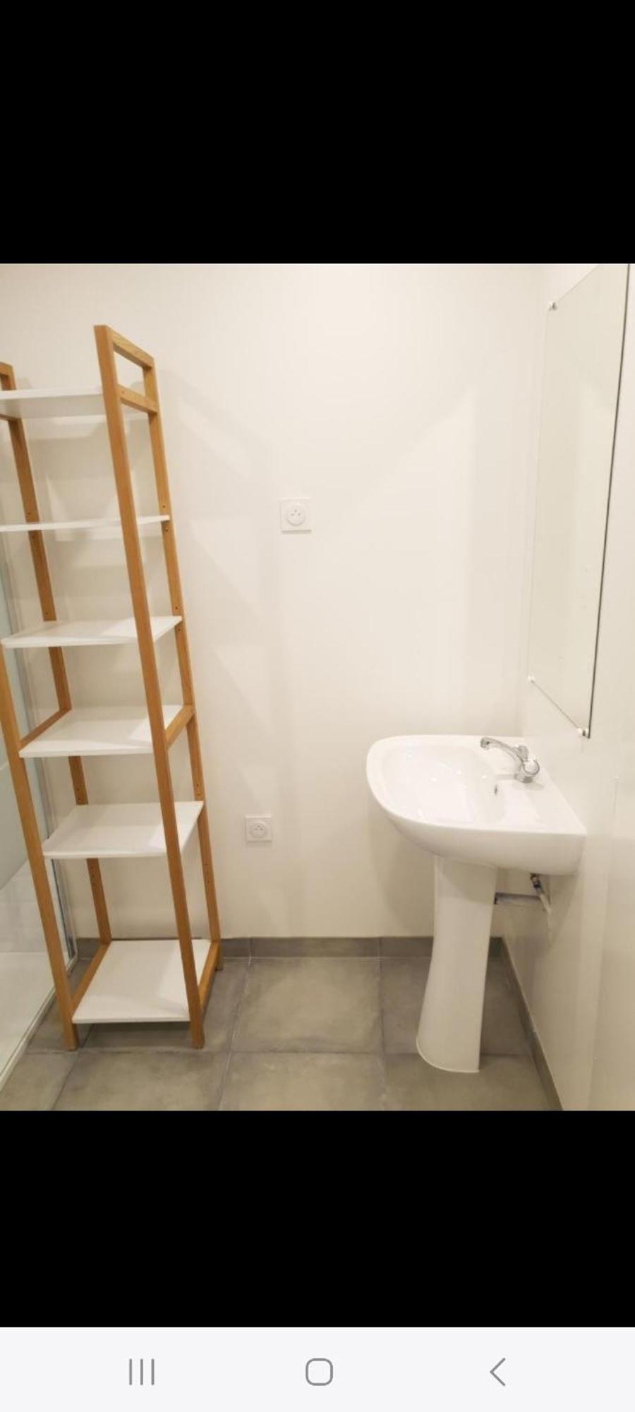 Grand Appartement, 2 Ou 3 Ou 4 Pieces, Tramway Sur Place, Proche Gare Sncf St Augustin 5 Min, Aeroport A 7 Min, Ou Allianz Riviera 10 Min, Palais Nikaia 2 Min , Supermarche Sur Place, Parking Possible Si Disponible Ou Payant A 1000 Metre Apartment