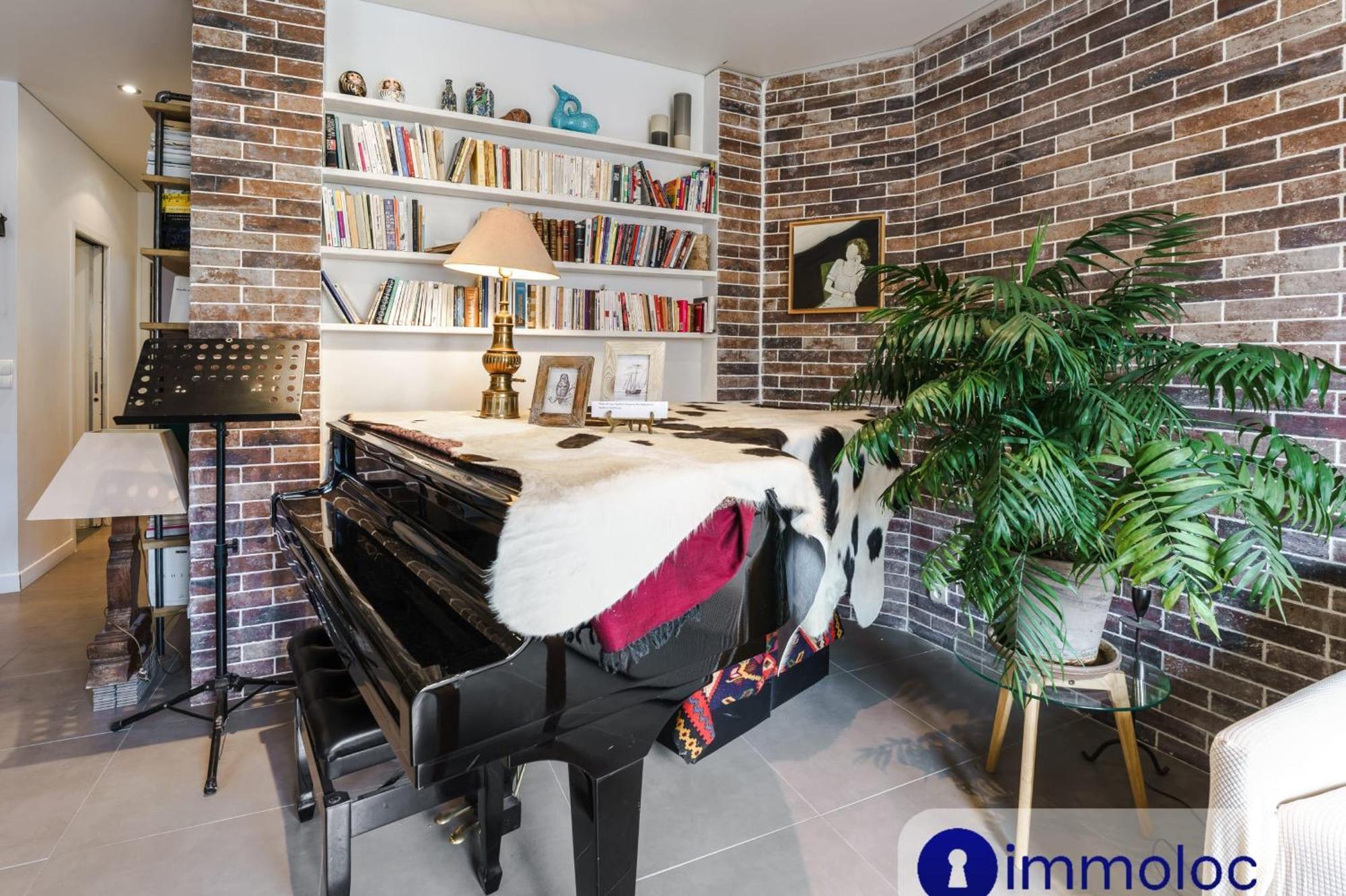 Appartement In The Liberation District *