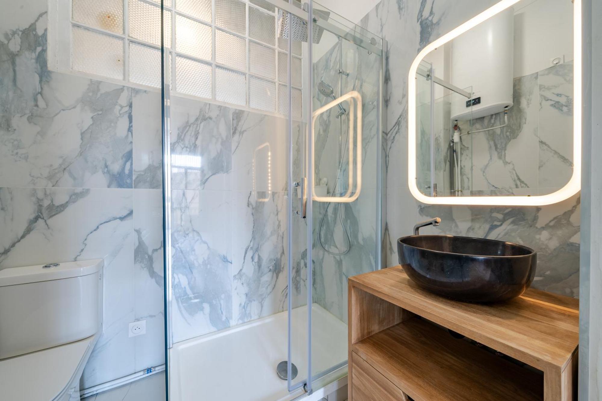 Apartment Luxueux 2p Proche Nice