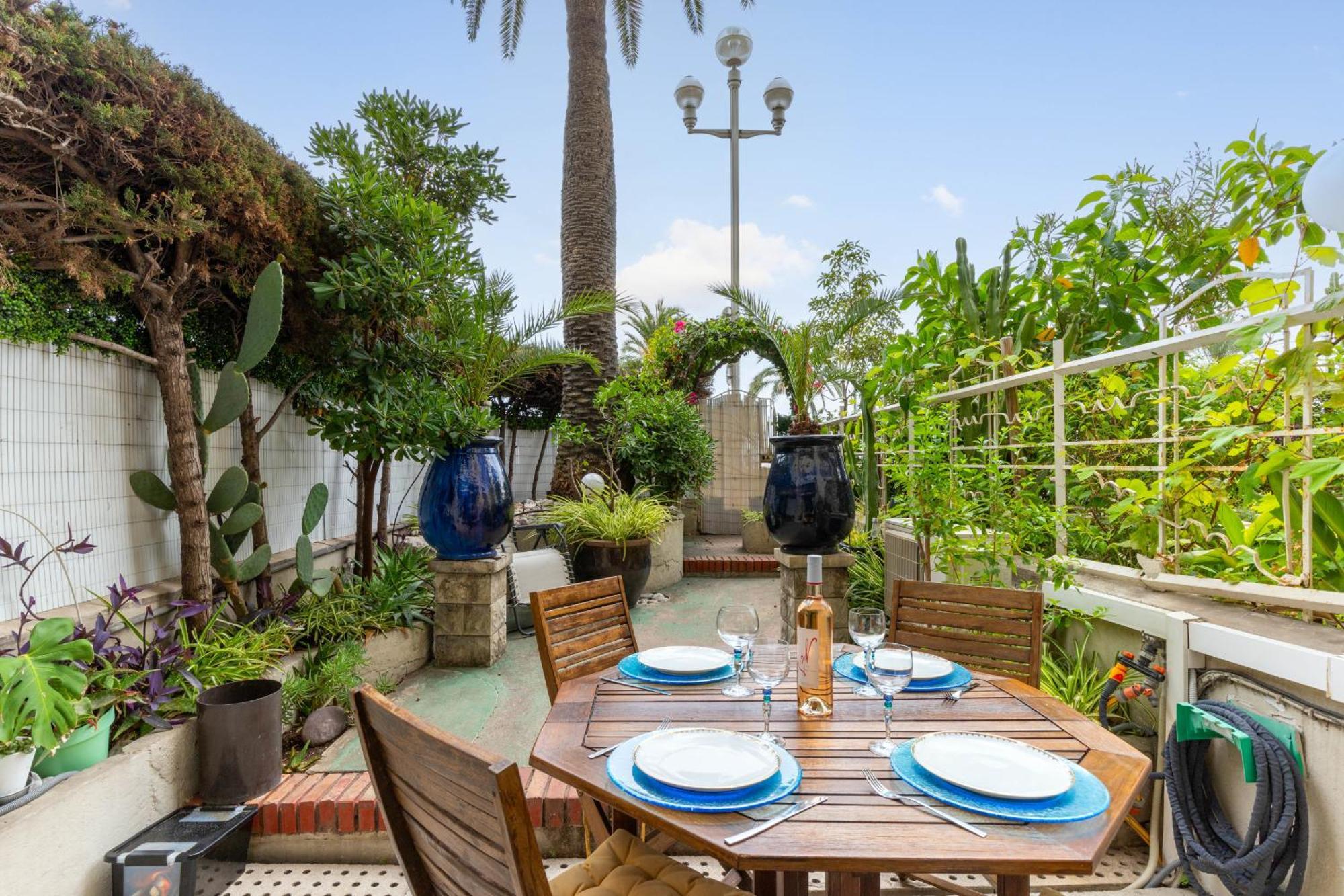 Happyfew La Promenade 53 Apartment *