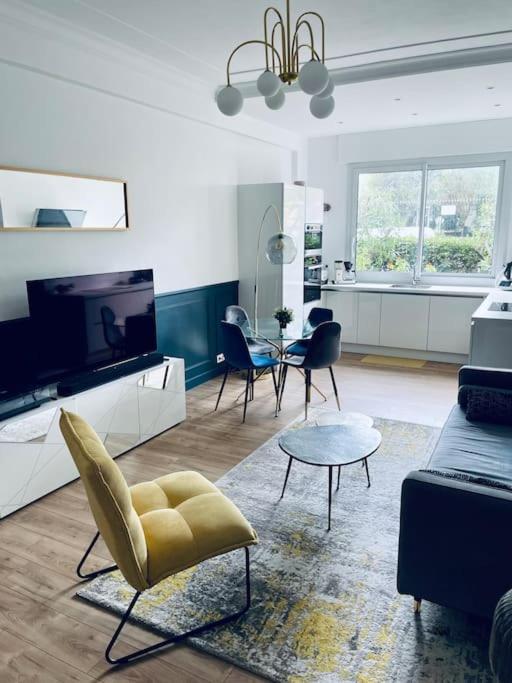 Luxueux Appartement, Carre D'or, Square Mozart Apartamento