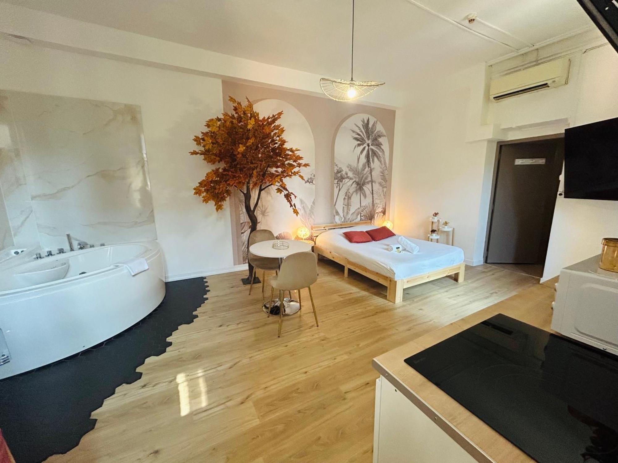 Les Orangers Aparthotel