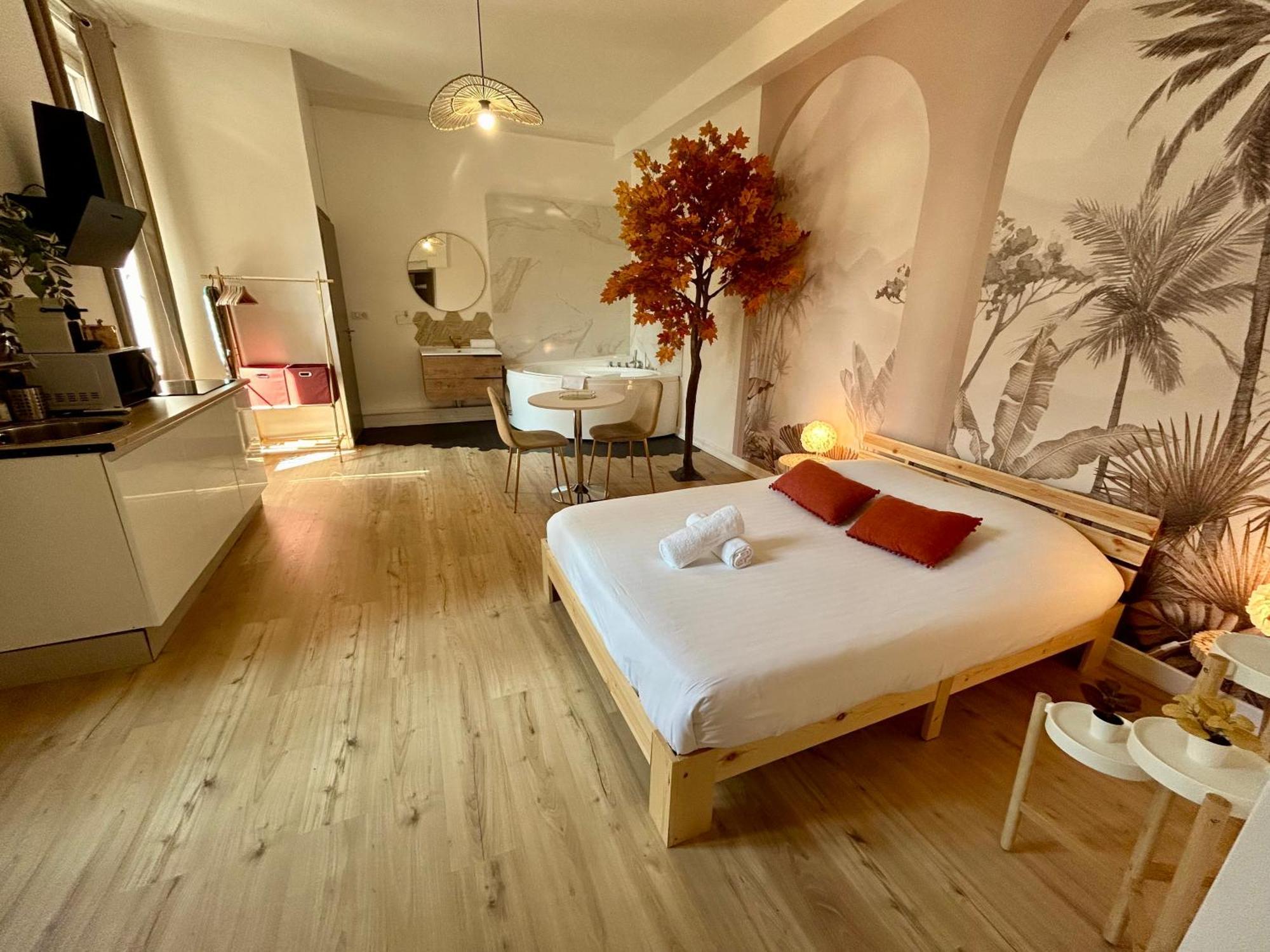 Les Orangers Aparthotel *