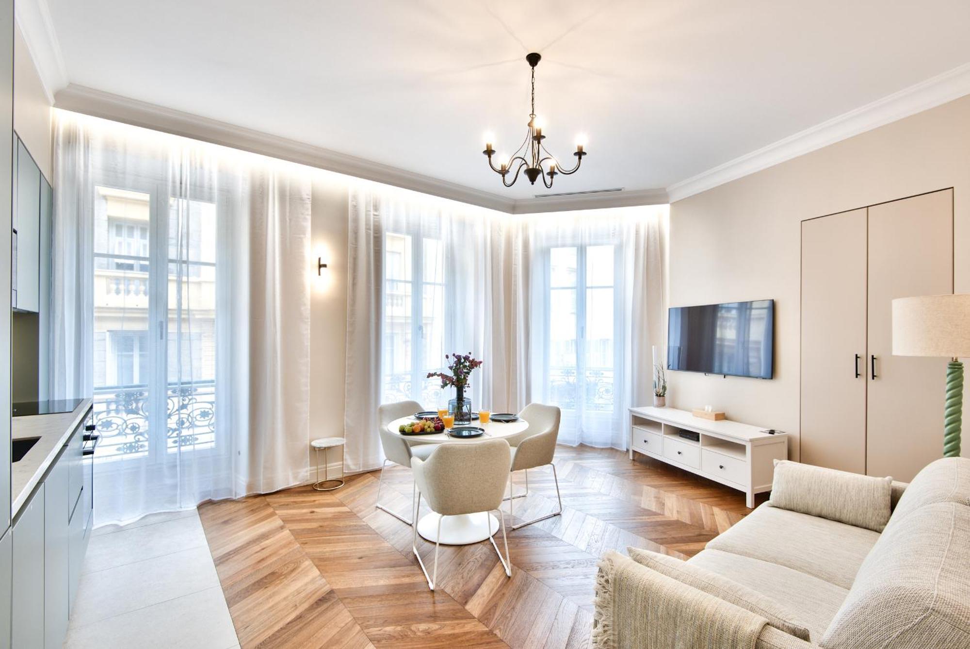 9 Alberti Centre Nice
