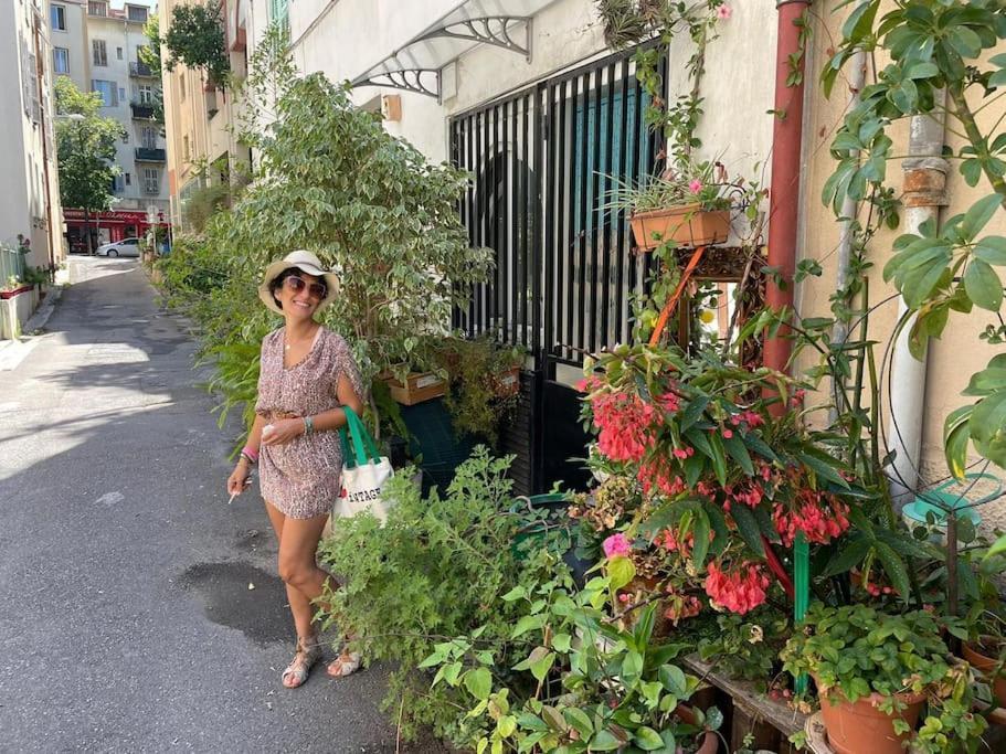 Un Jardin En Apartment