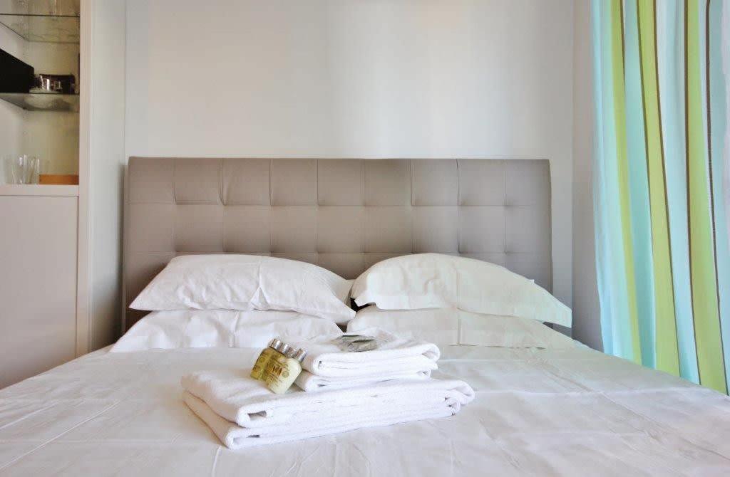 Le Palais De Med Promenade Des *