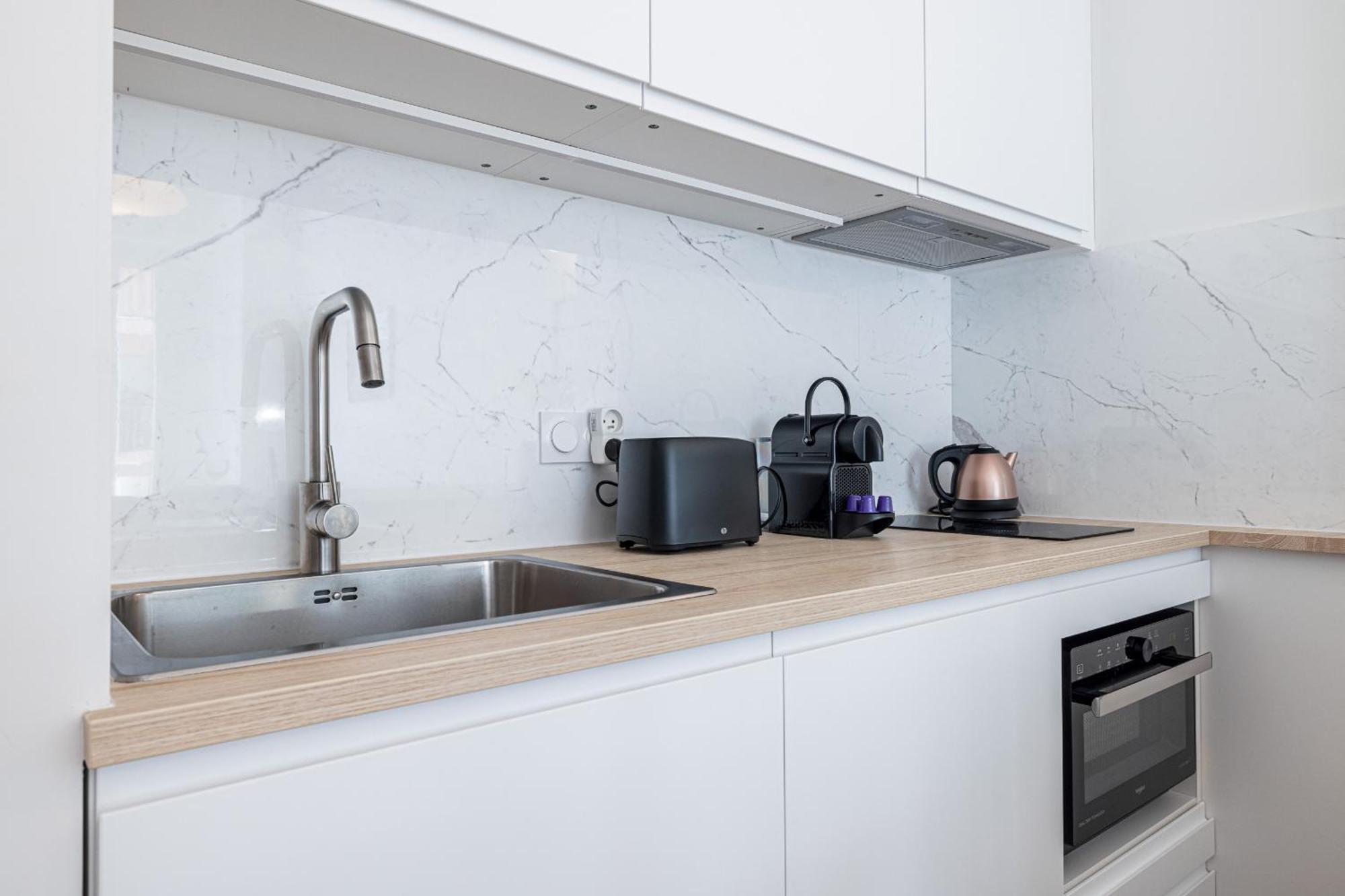 10 Amiral 201 - Magnifique - 2 - Centre-ville Appartement