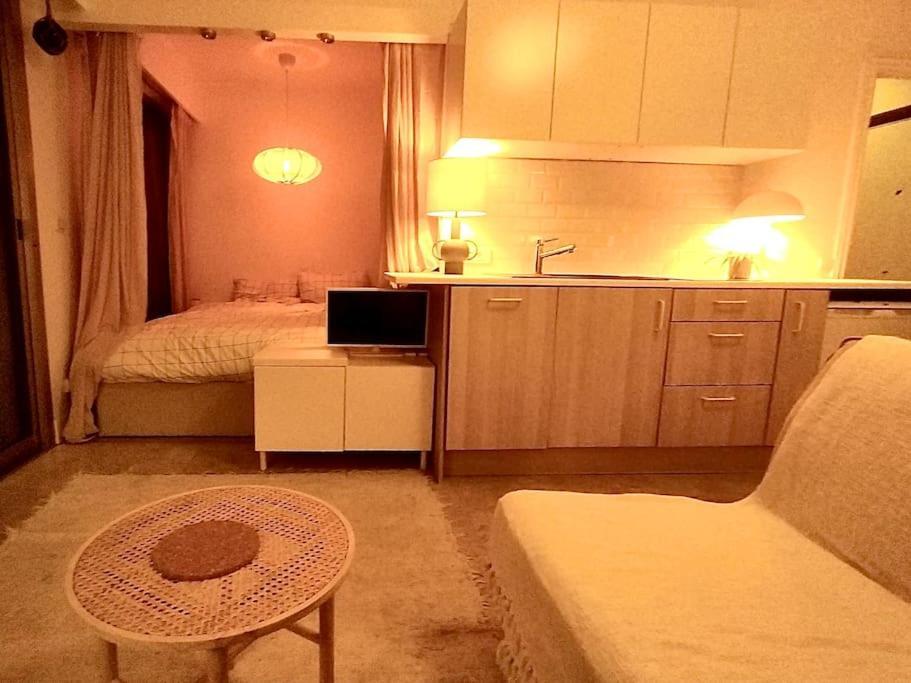 A 4 Minutes De La Dans Le Quartier Apartment Nice