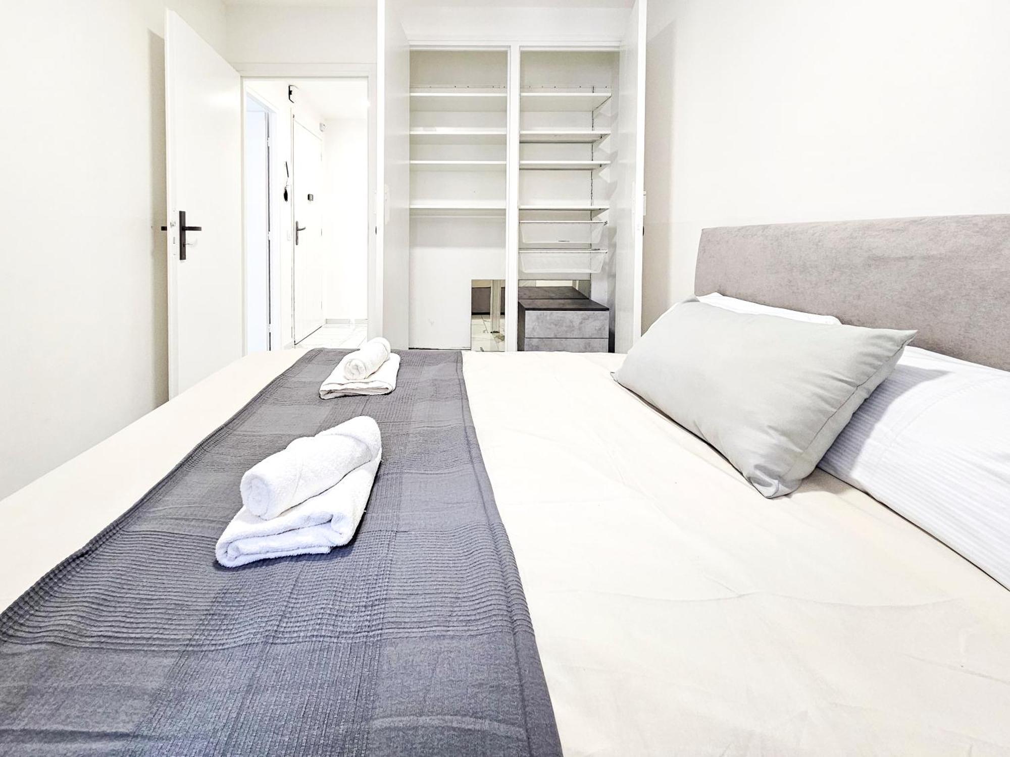 New Big Flat 8 Pers Ac Wifi * Nice