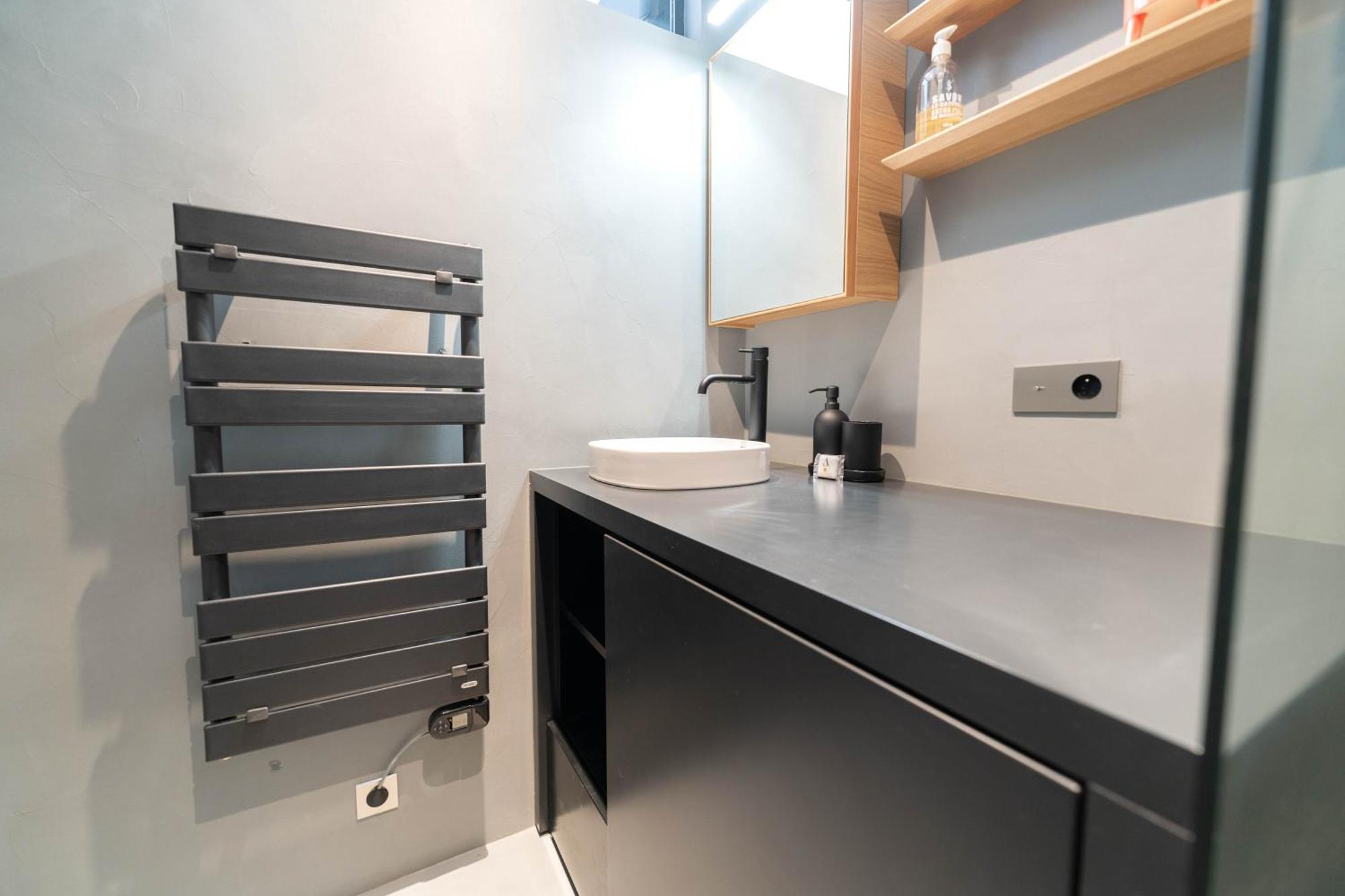 Old Town Diamond, Adorable Sunny With Ac Apartment Nice