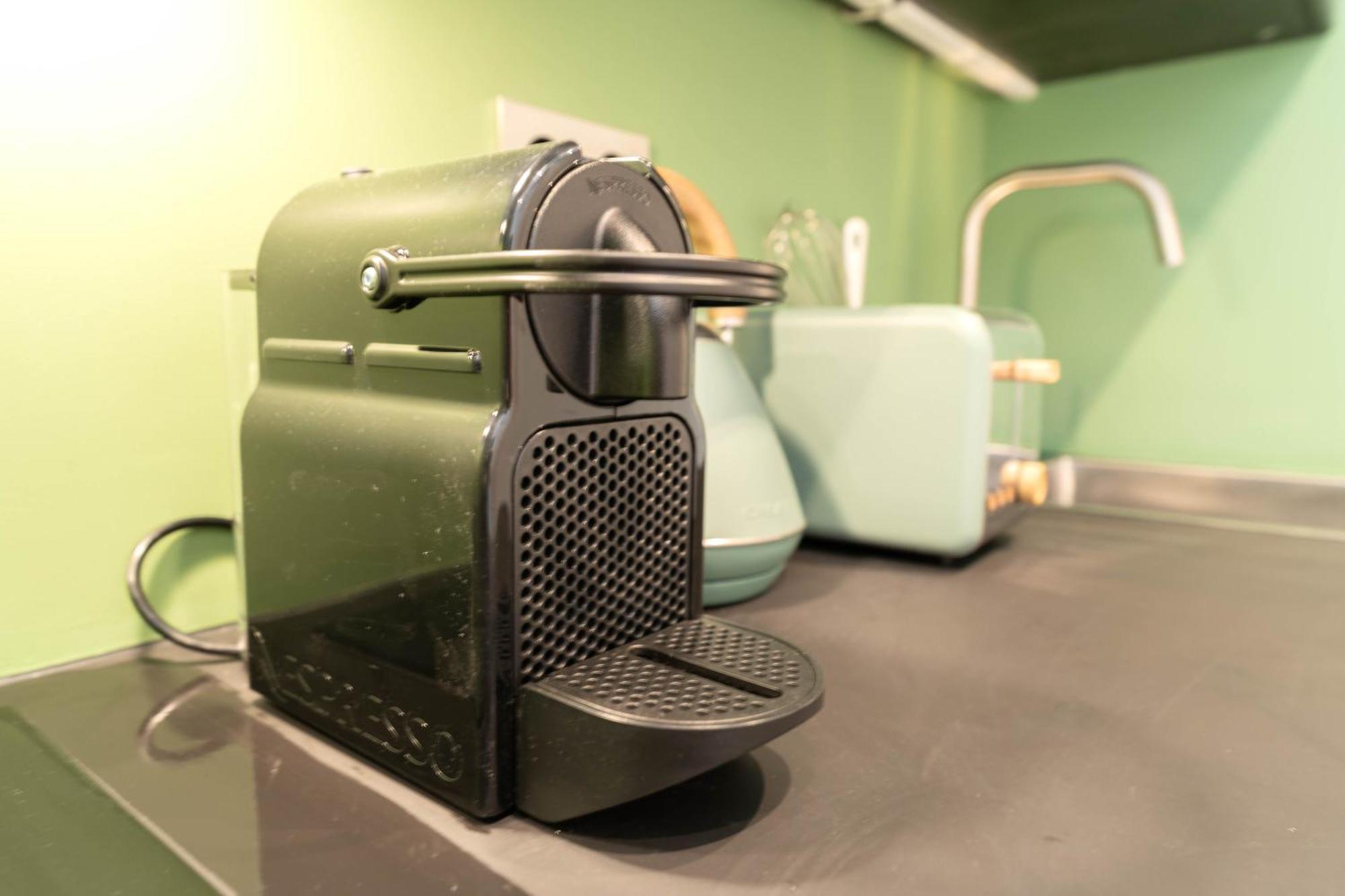 Old Town Diamond, Adorable Sunny With Ac Apartment Nice