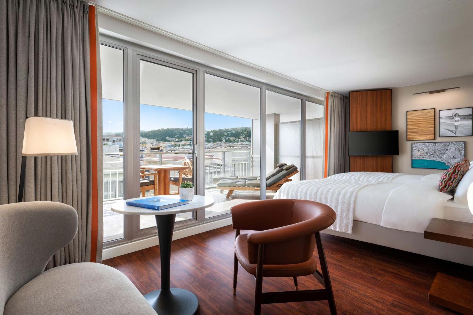 Le Meridien Nice Hotel 4*