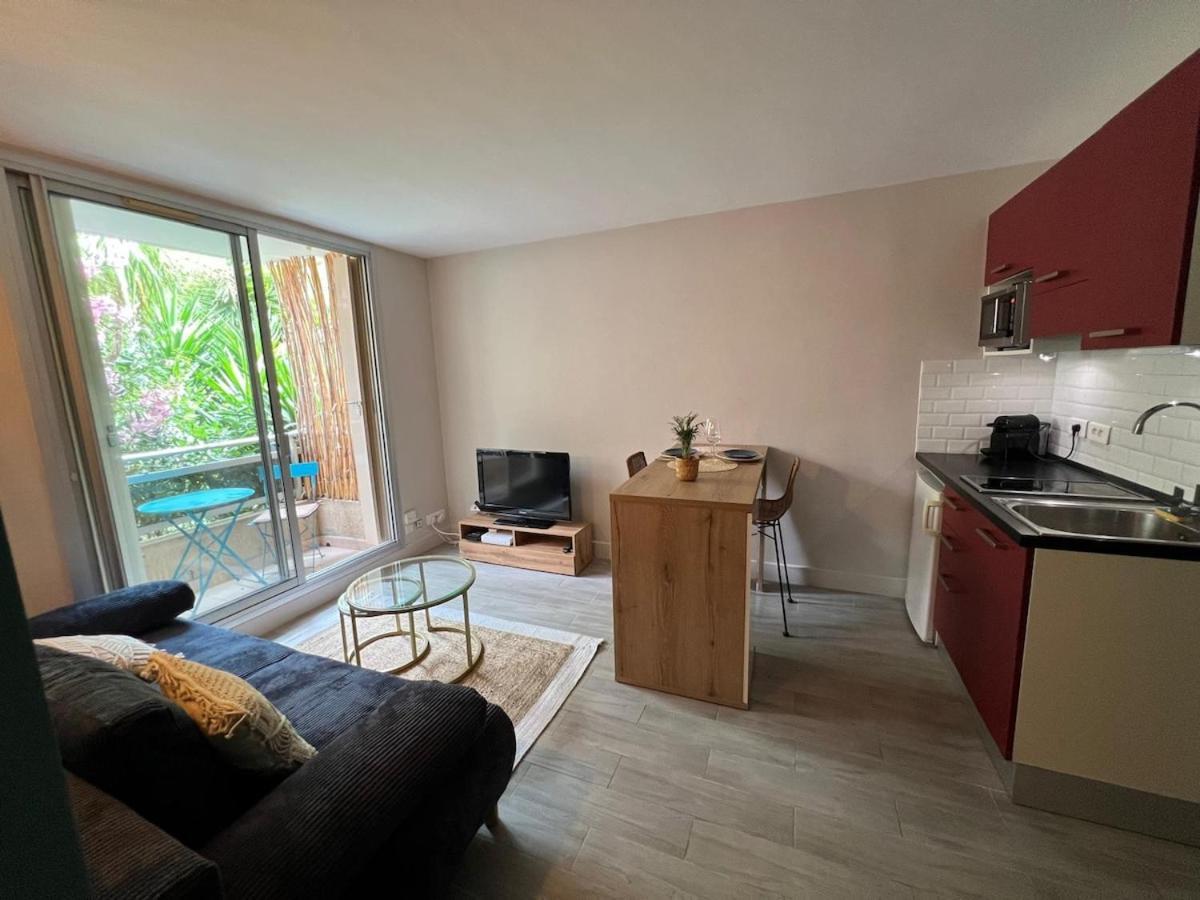 Les Magnolias 06 Apartment