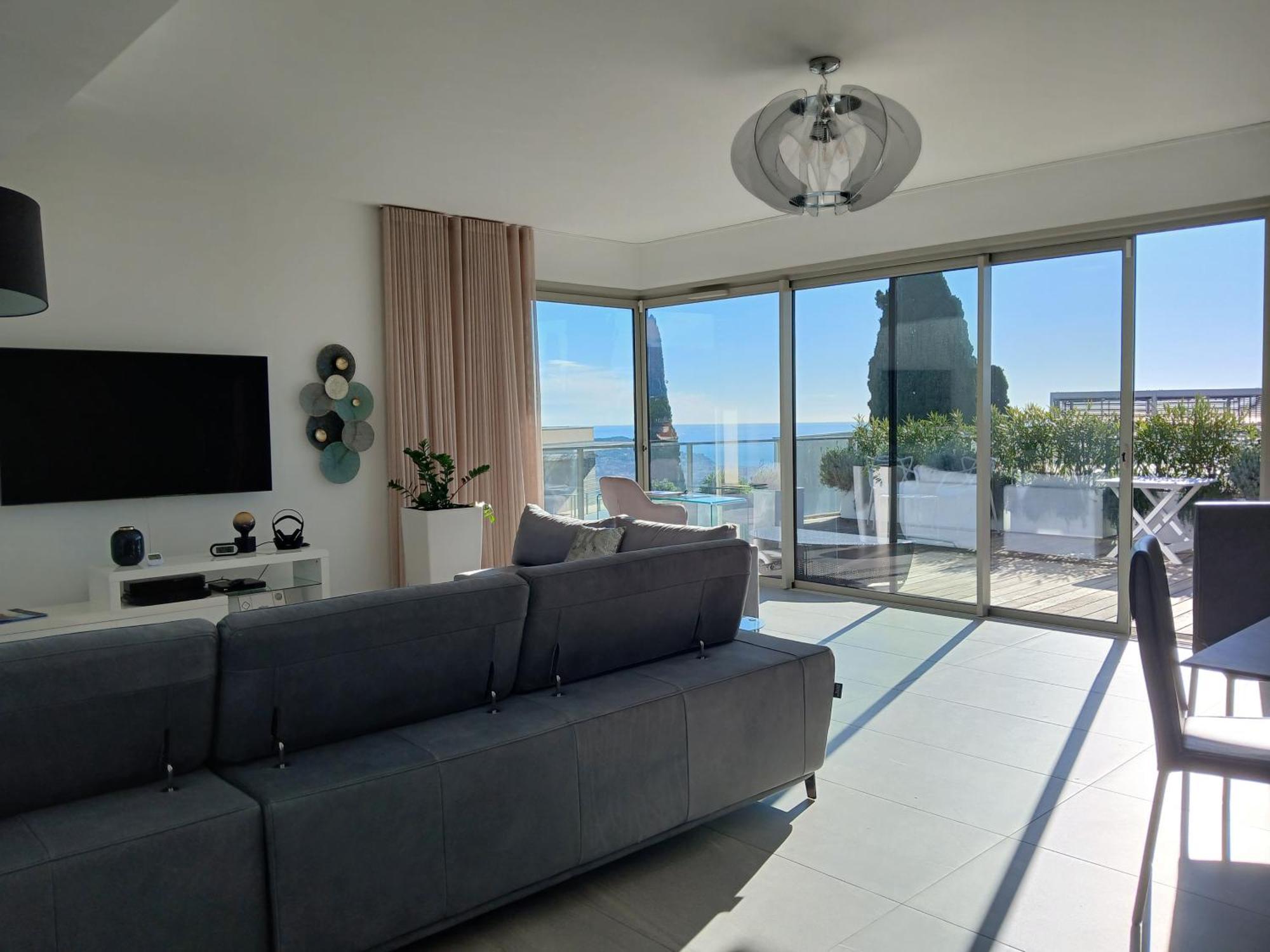 Laconsolate Apartment *