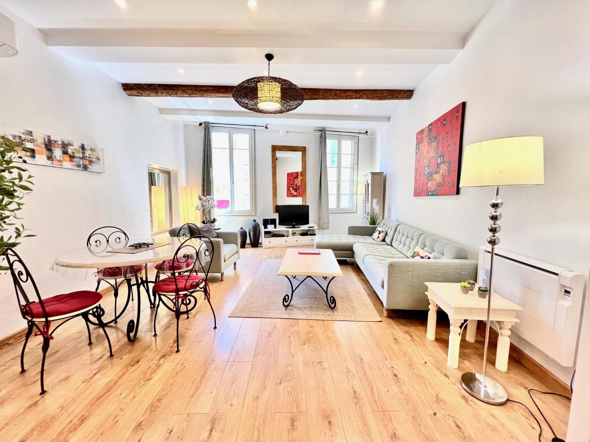 Apartment Riviera - La Maison De Francois - Old Town *