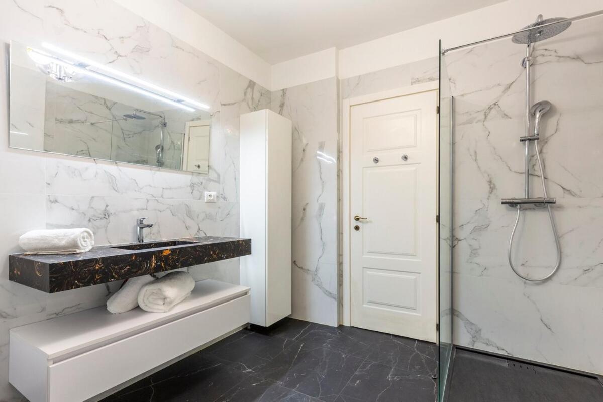 Carre D'or, Superbe Sur Jardin, Elegant Et Ensoleille *