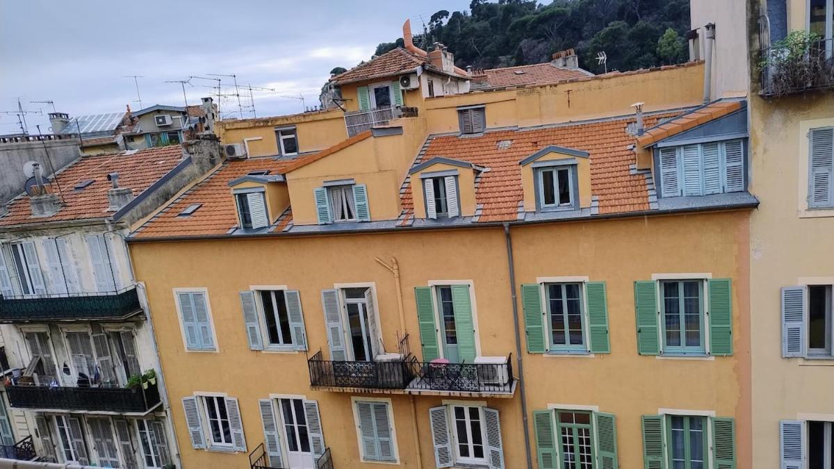 Cozy Port Of Nice