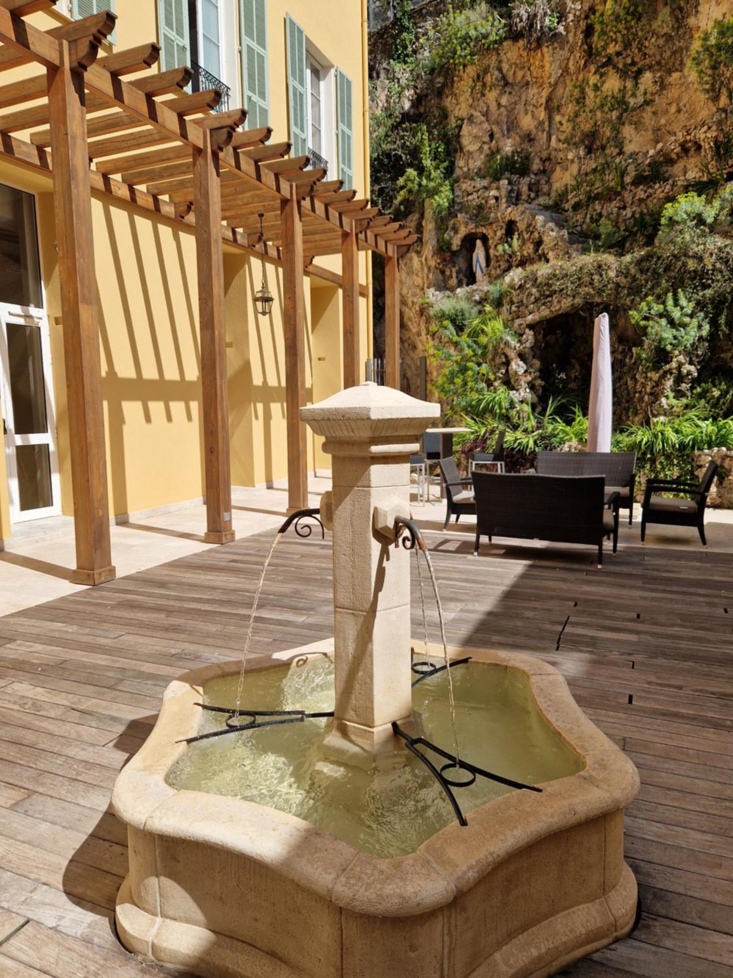 Le Saint Paul 3* Nice
