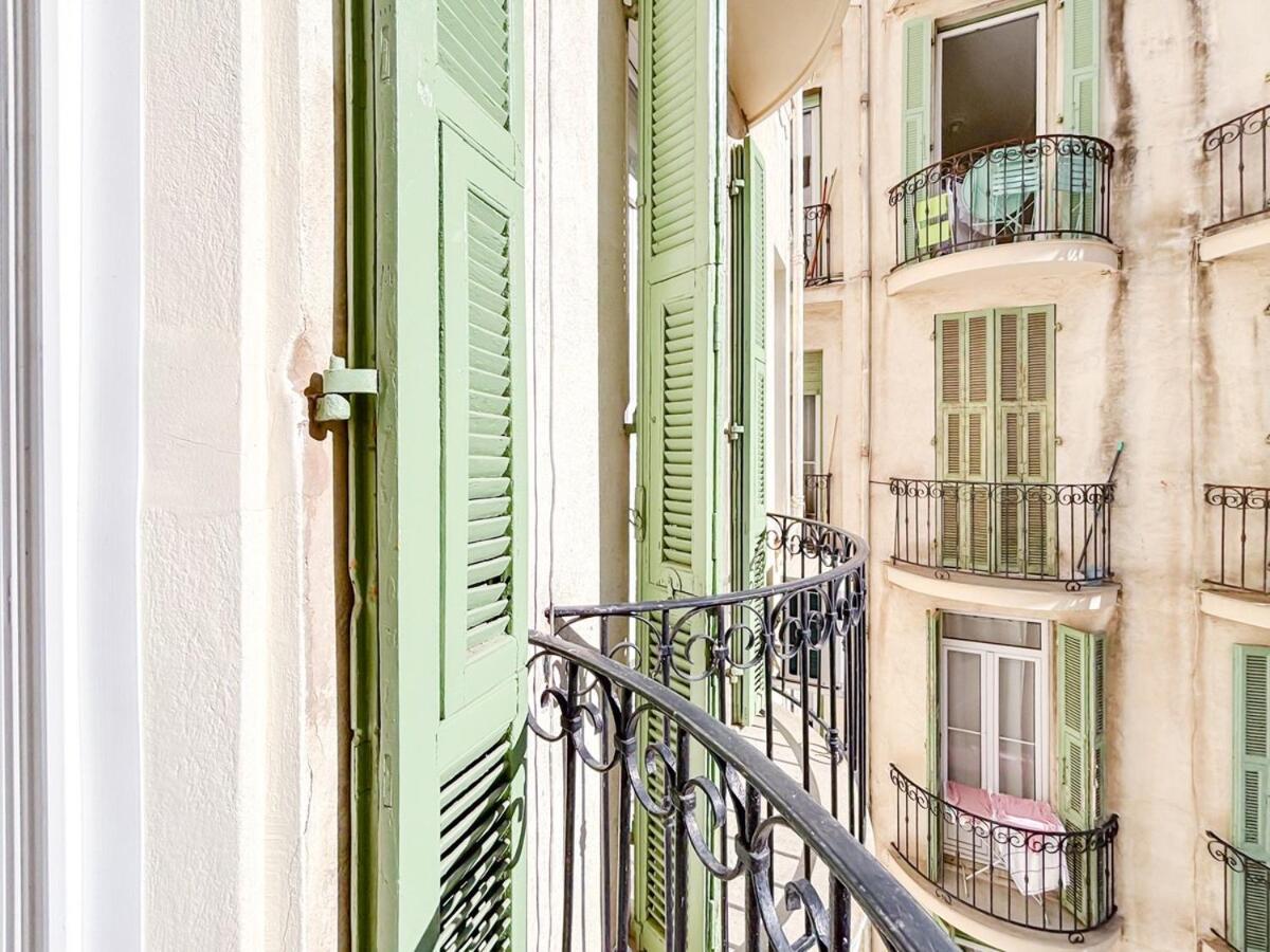 Apartment #12 1bdr Joffre, 5min From Old Town Ac & Wifi Nice