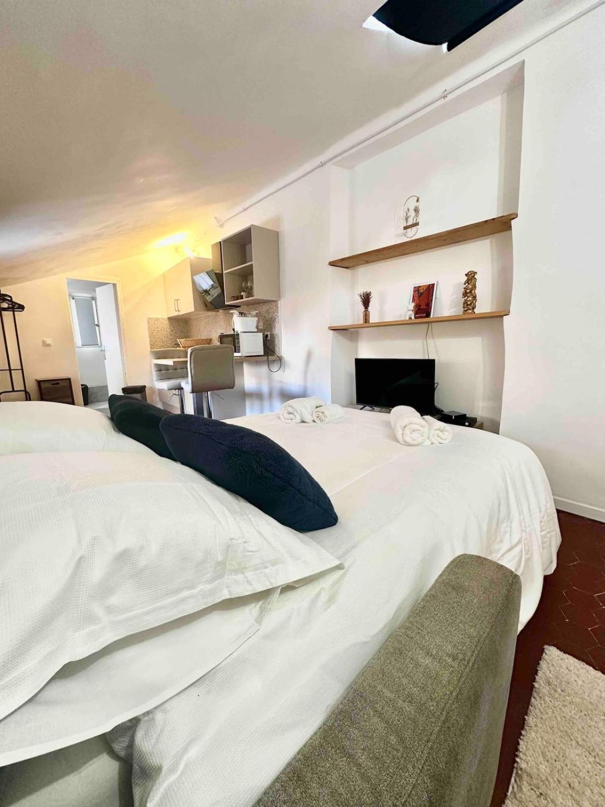 Vieux Apartment
