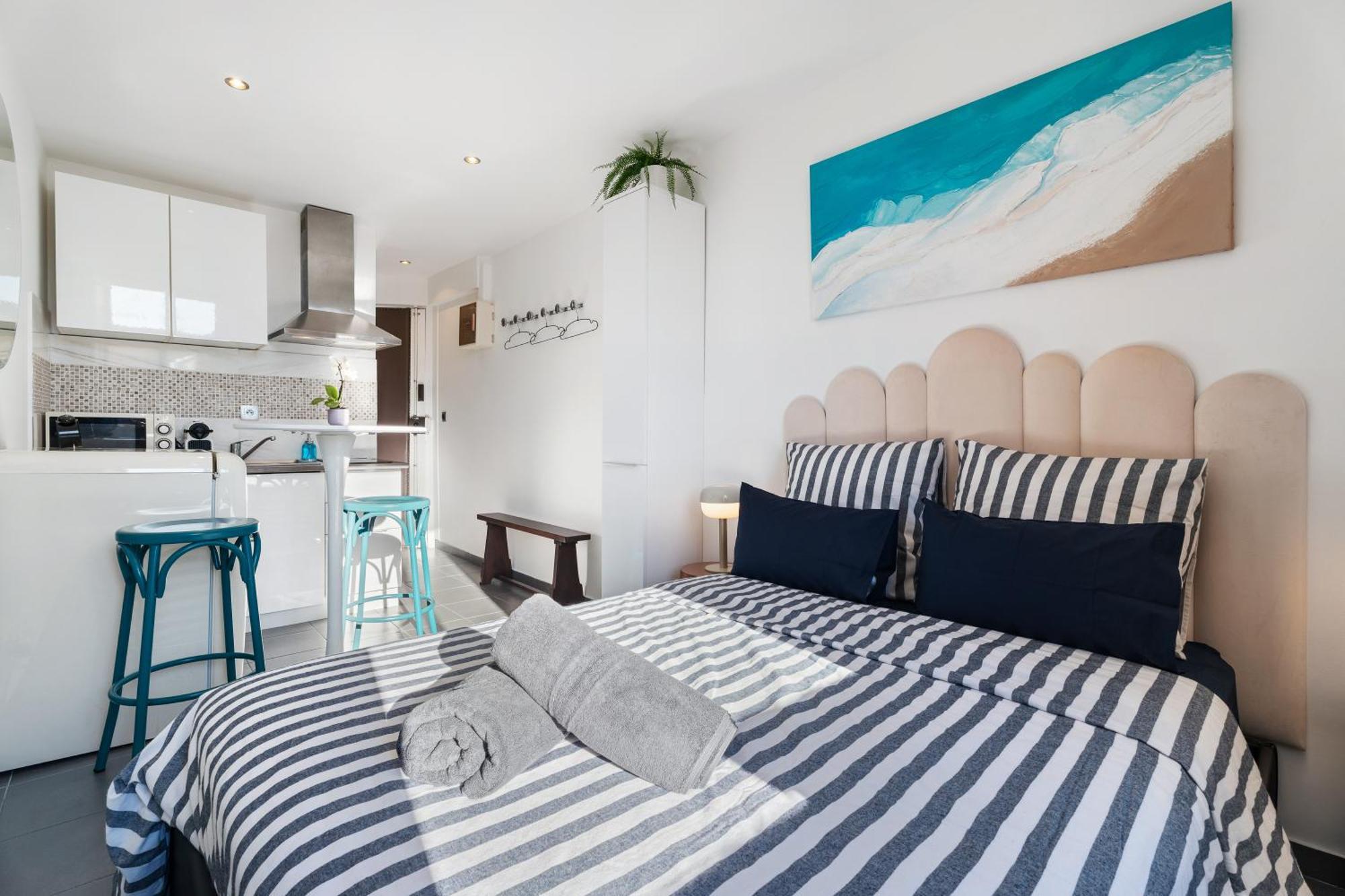 Cocon Place Massena, Cours Saleya Et *