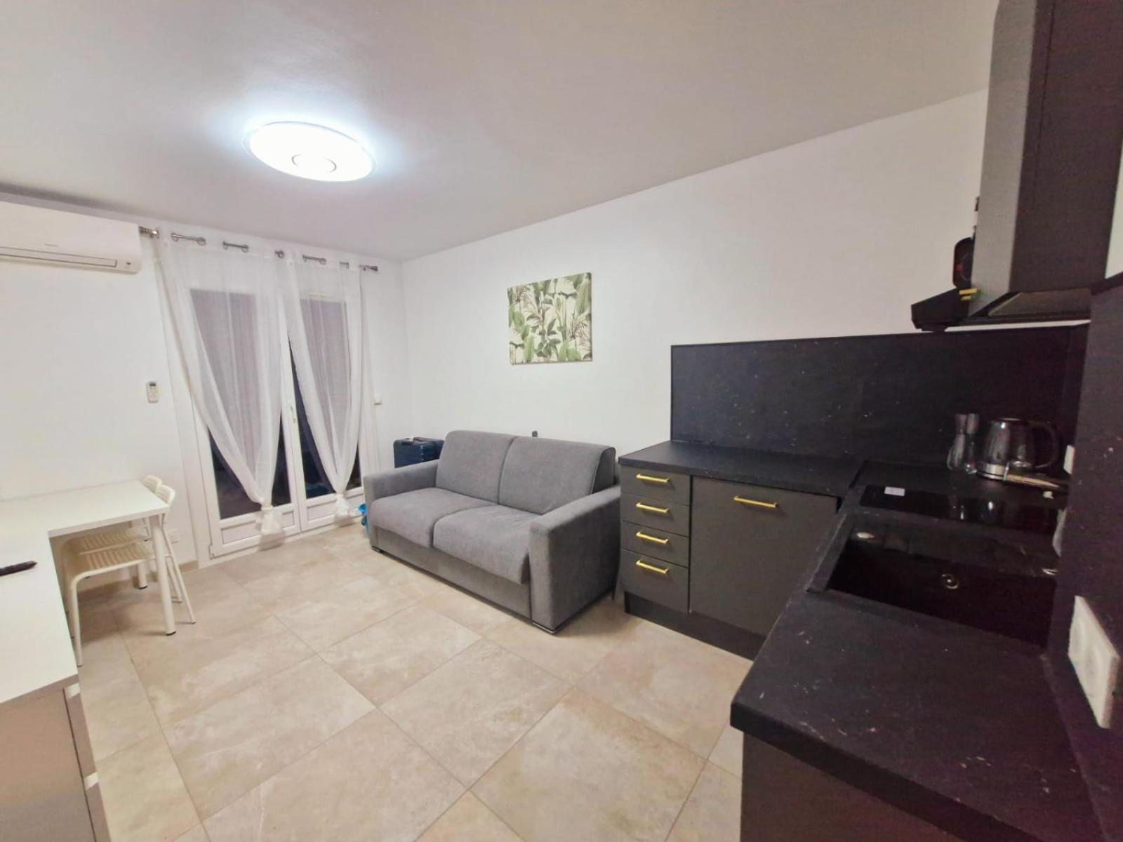 1 Pegurier Apartment