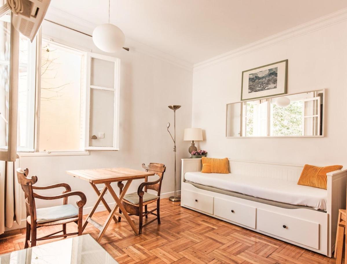 Fiora- Cosy Studio, 2 Min Des Plages - Promenade Des Apartment