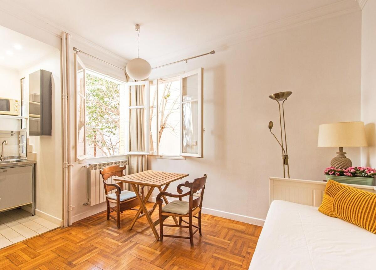 Apartment Fiora- Cosy Studio, 2 Min Des Plages - Promenade Des