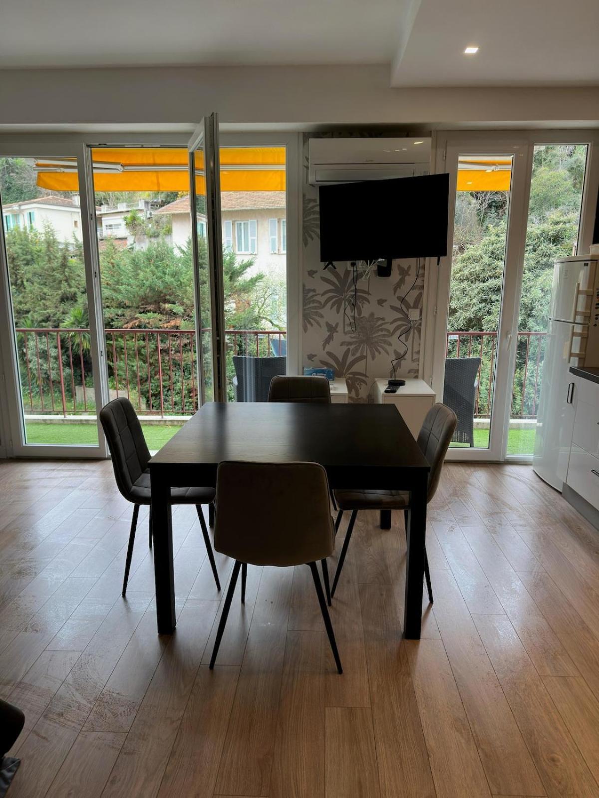 Apartment Spacious Riviera