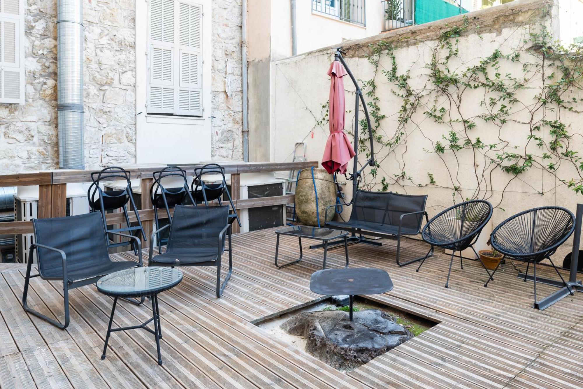 De L'alliance Aparthotel Nice