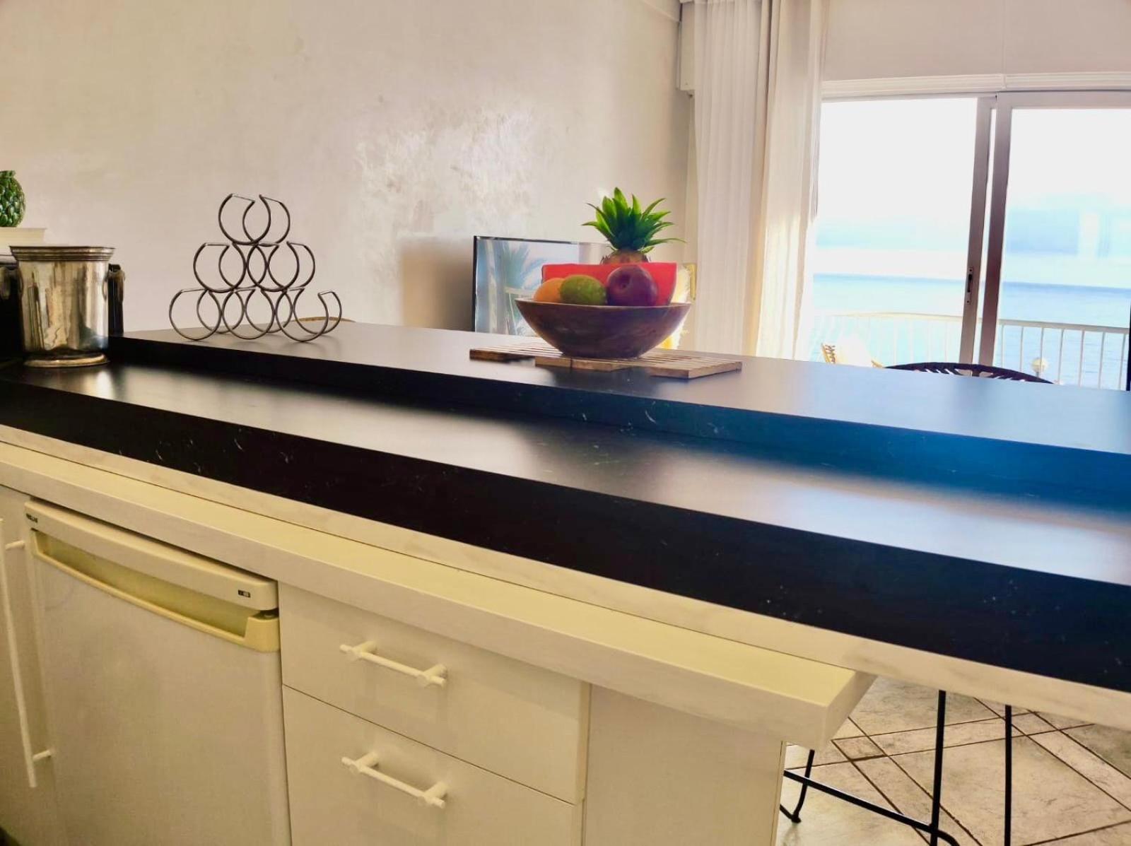 Sea Front Yourhosthelper Apartment *