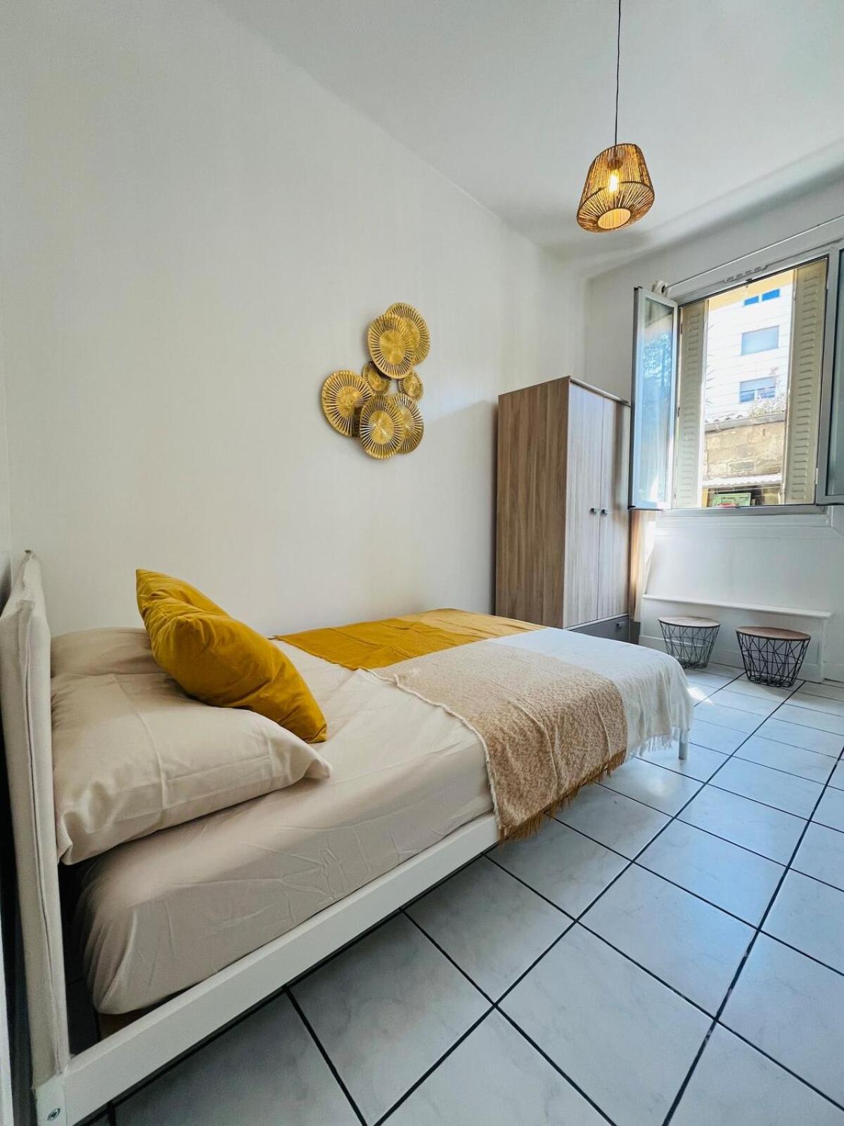 Spacious And Modern Apartment *