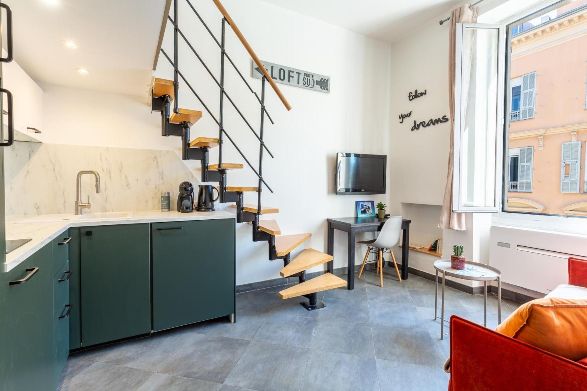 Homelivia Av Jean Medecin * Nice