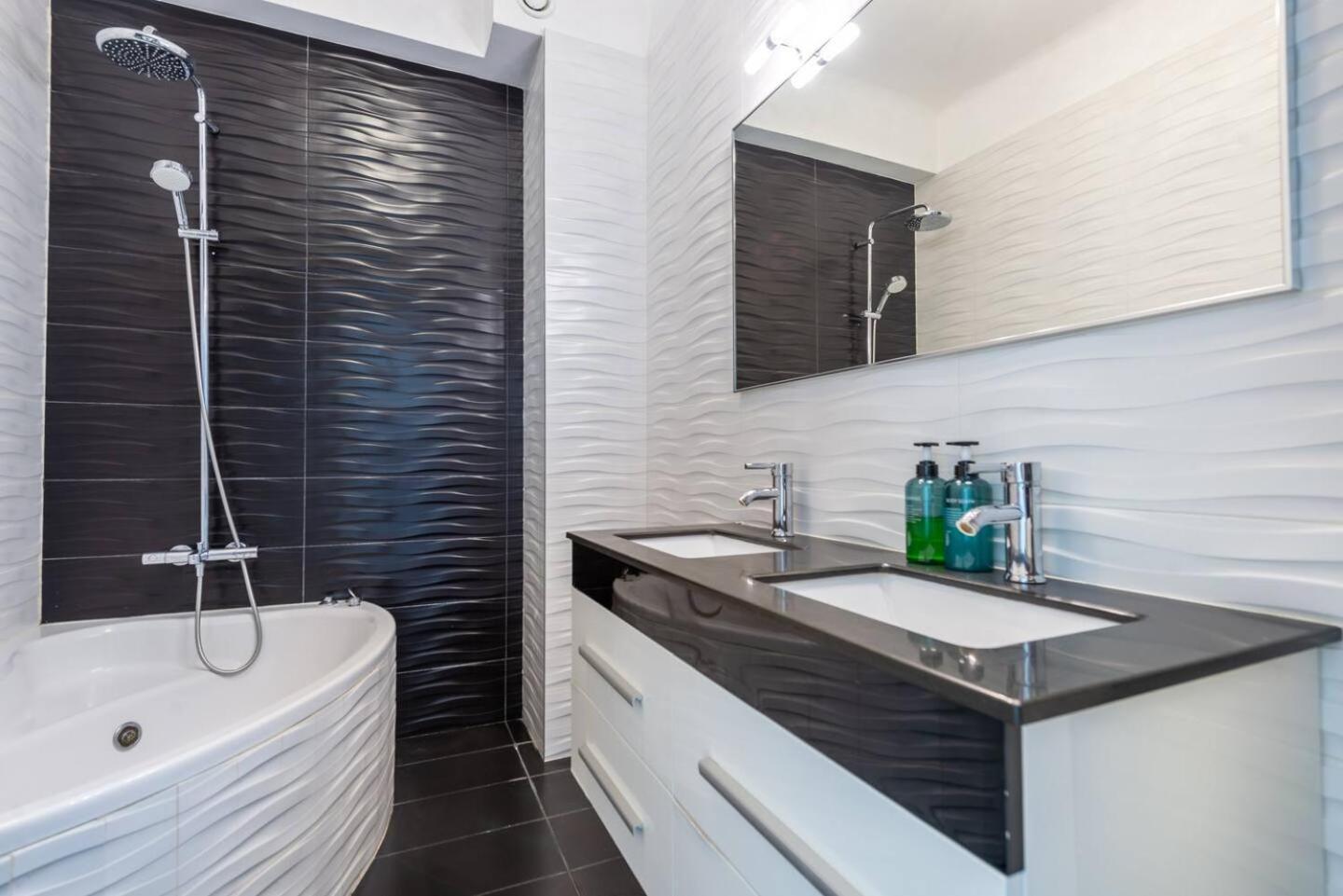 Modern Sea View On Promenade Des Apartment Nice