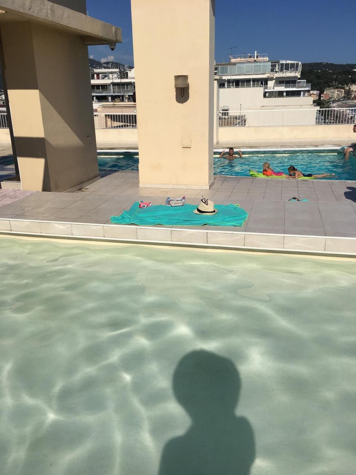Et Ses Deux Piscines Appartement Nice