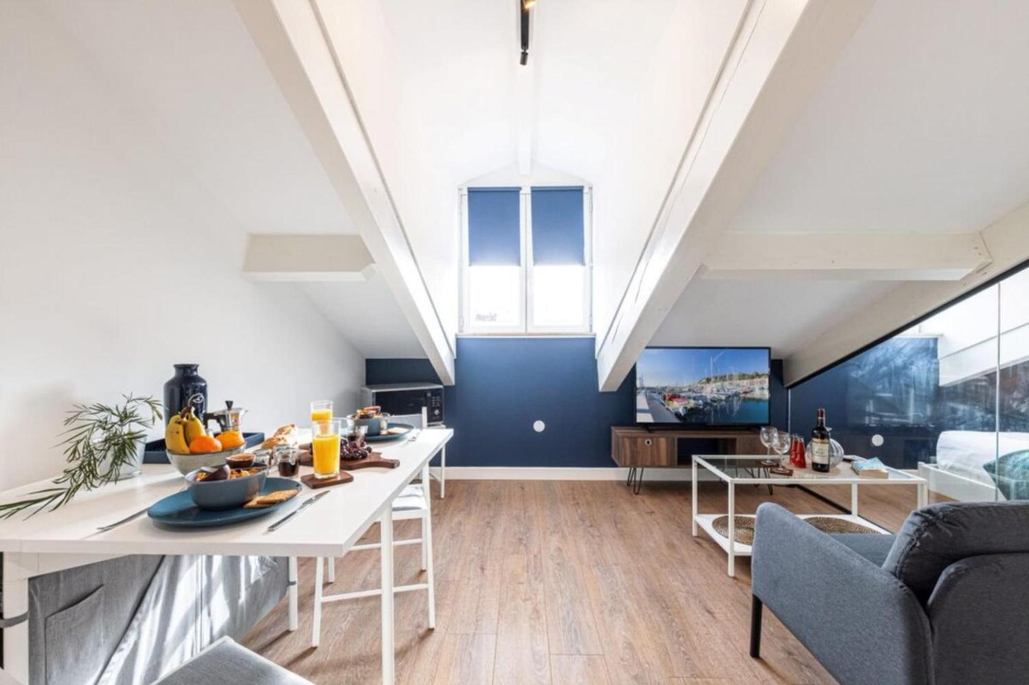 Deroulede - Superb Studio Suite W Ac Downtown