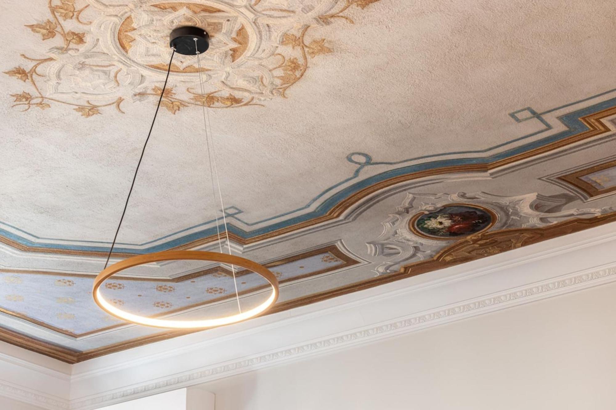 Philibert - Traditional Apart With Historical Fresco Apartment Nice