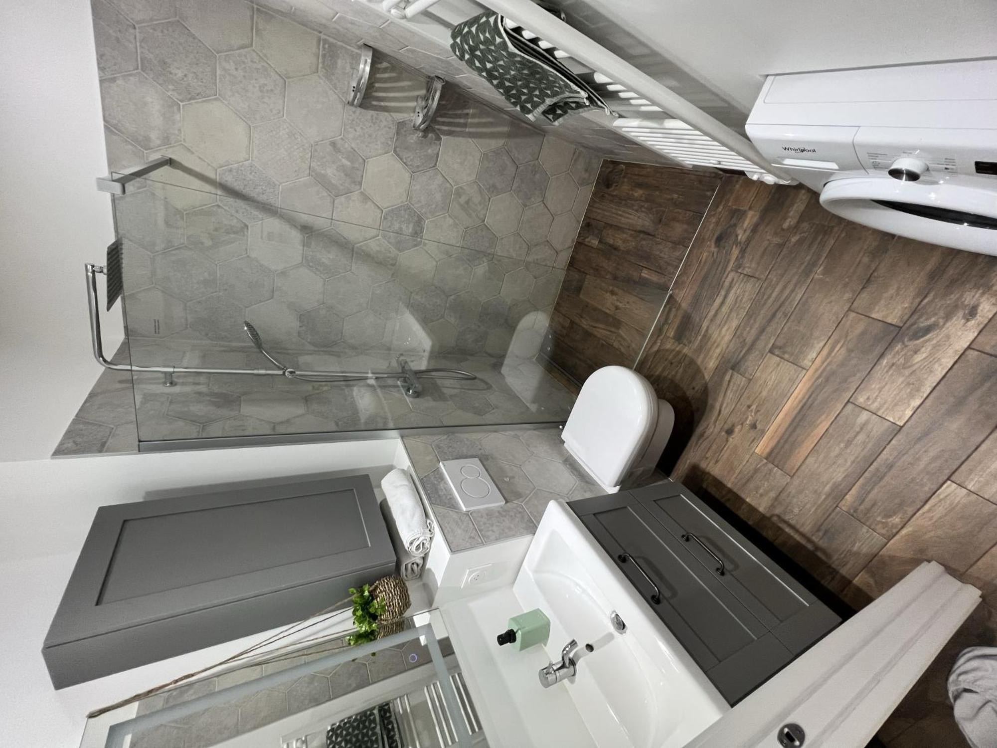 Apartment Centre De A 200m De La *