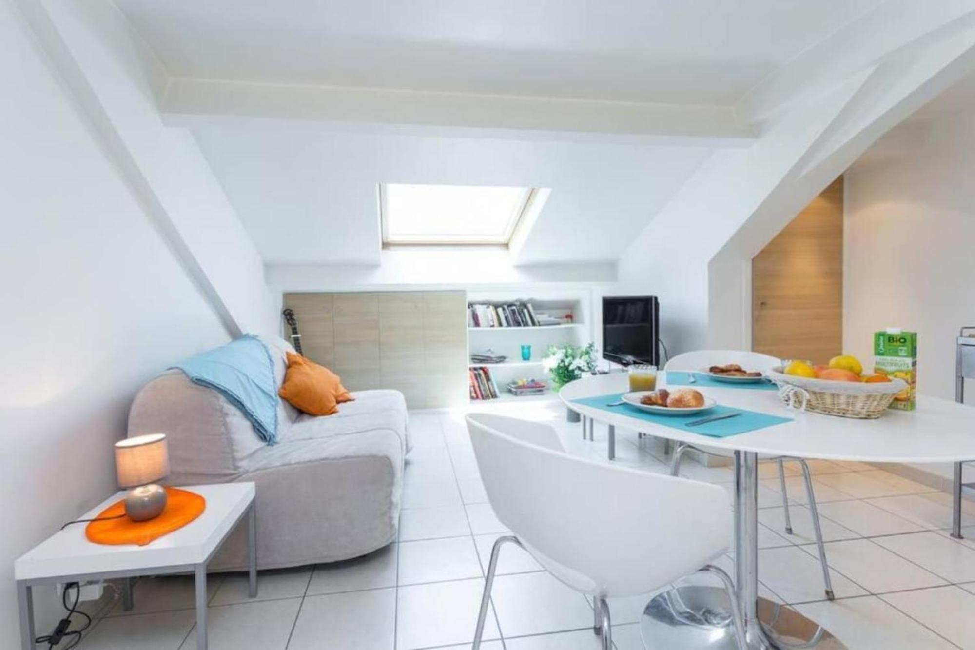 Apartment Port 1 - Spacious And Central W Ac On The Port