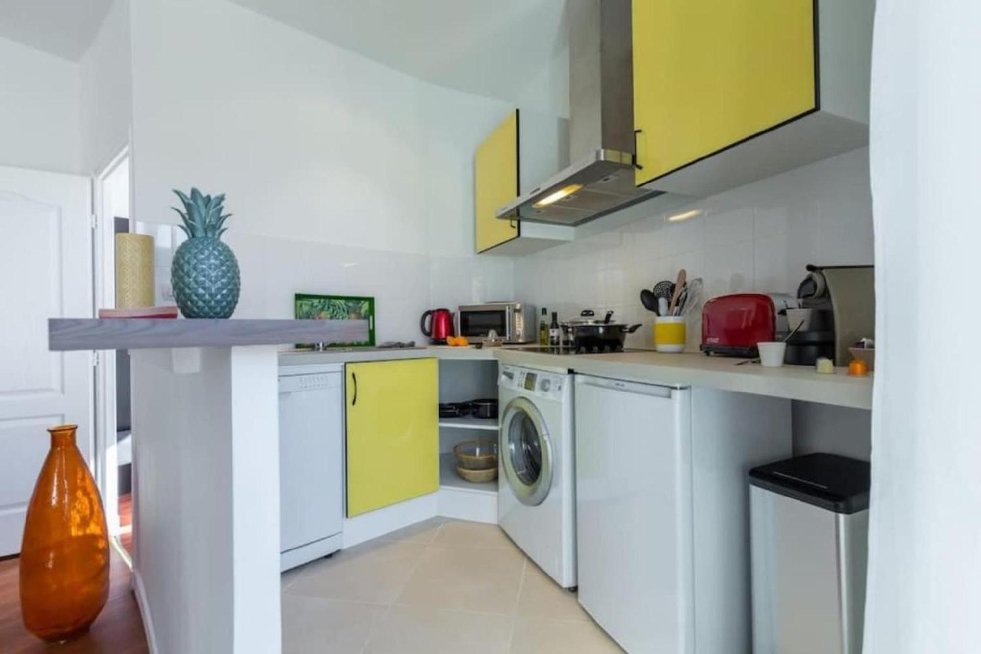 Gioffredo 55 - 2 Beds W Ac On Massena Square *