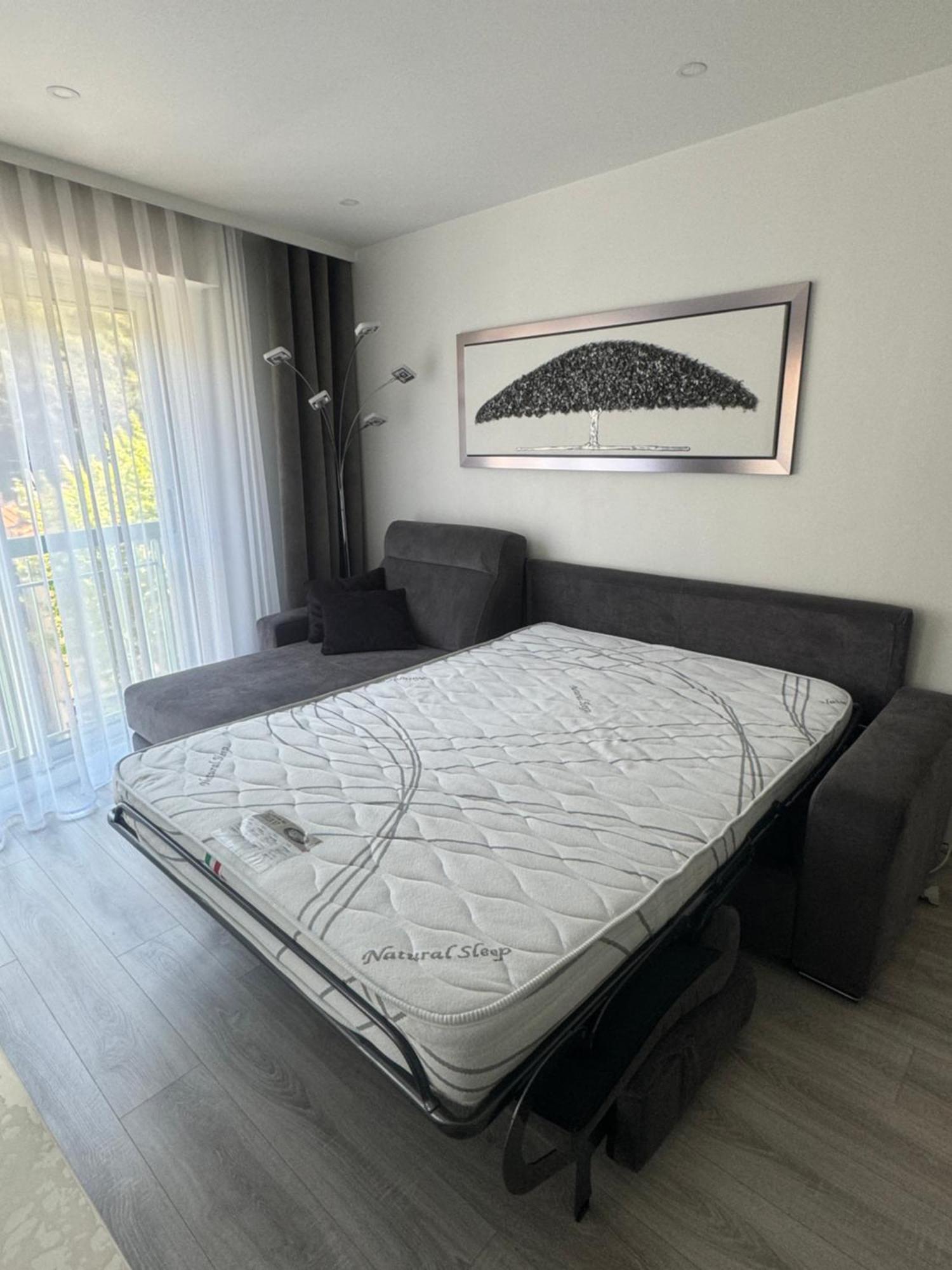 Neuf Pres De La Mer Apartment