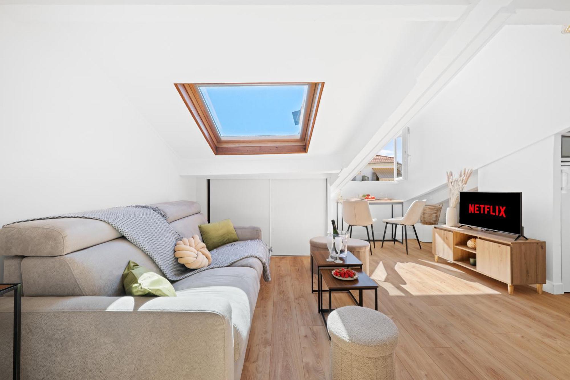 Charme & Soleil Au Dernier Etage Liberation *