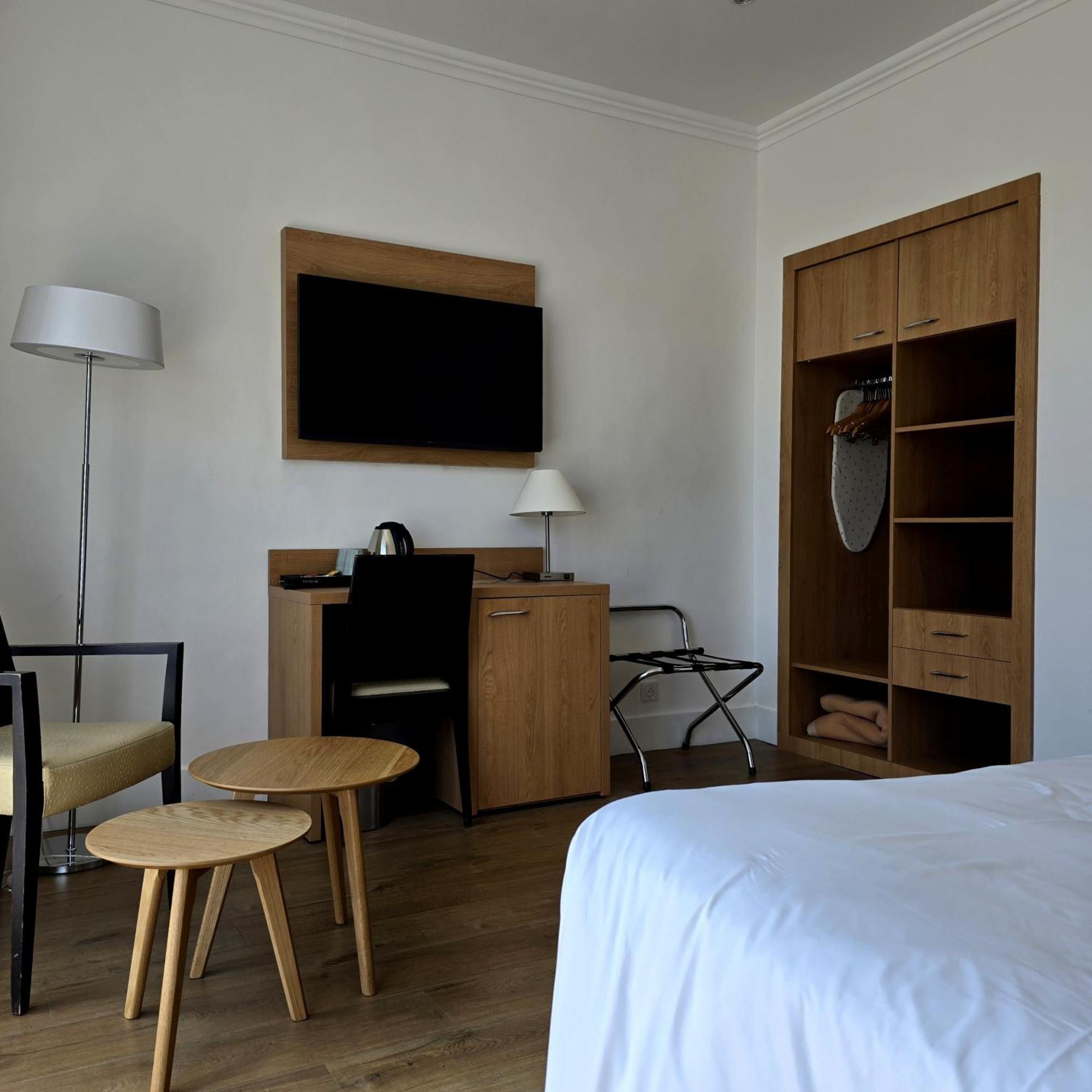 Carlton Nice, Partially Renovated Nice