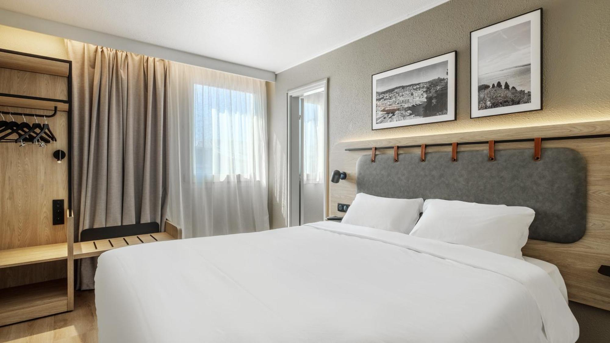 Campanile Prime - Airport Hotel 3*