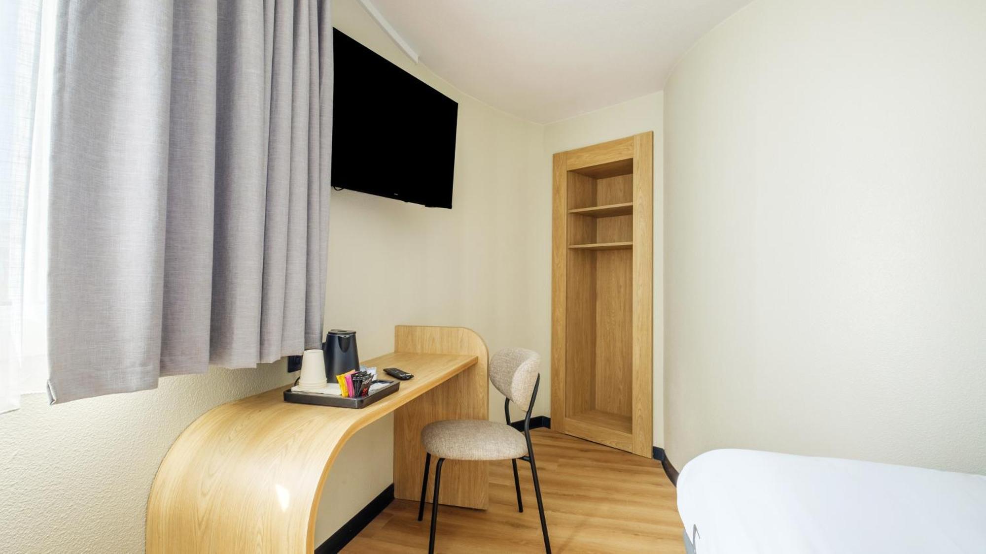 Campanile Prime - Airport 3*
