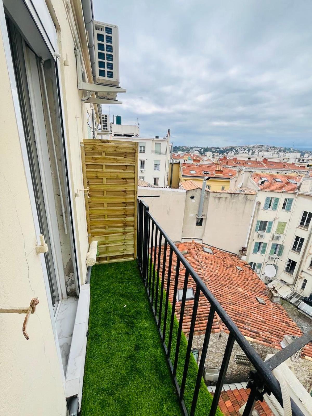 Sweethome Massena Apartment