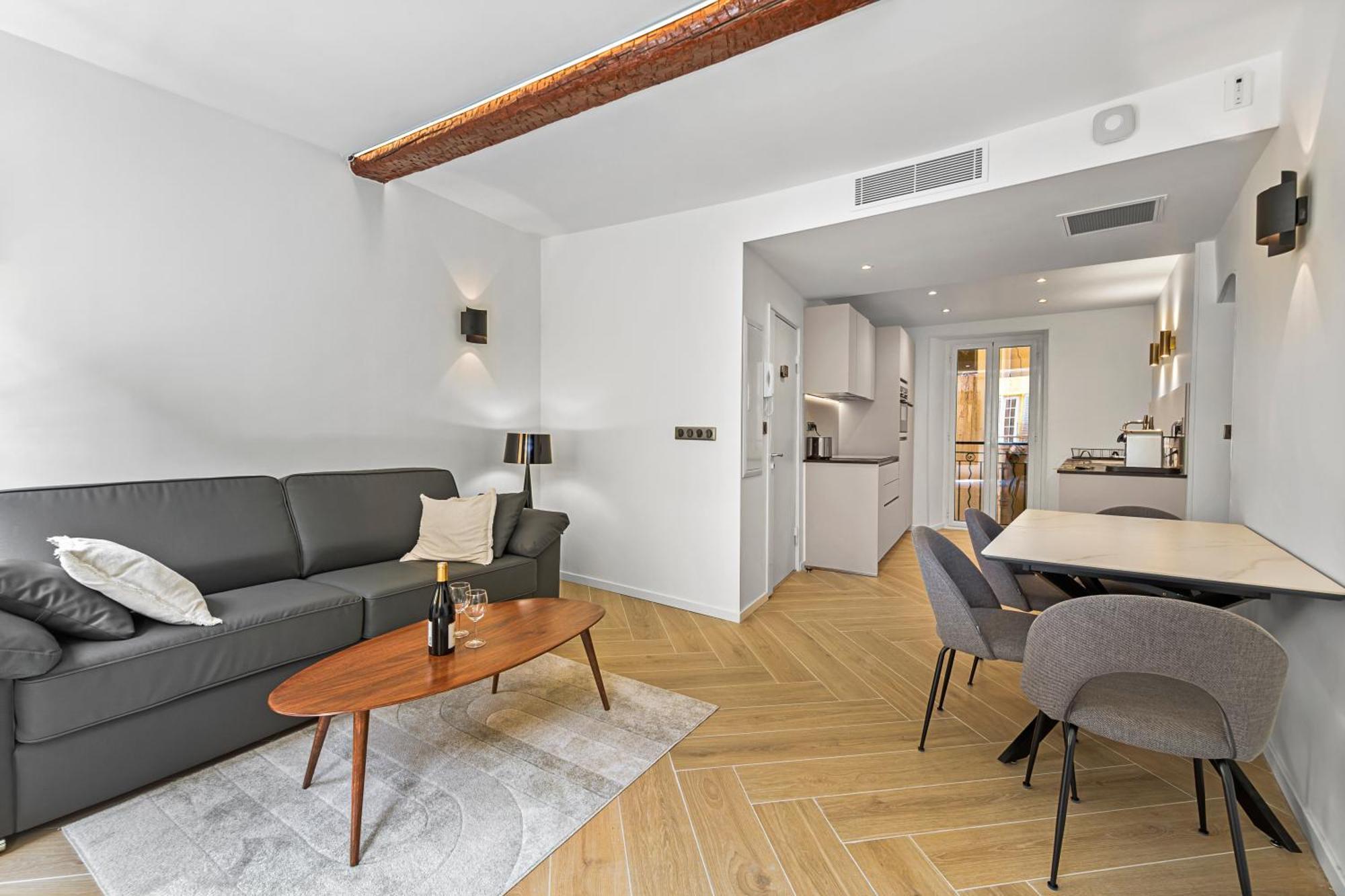 Saint-augustin - Old Town Apartment *